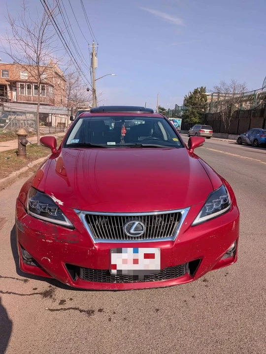 2011 Lexus IS 2nd Gen - Image 15 of 20