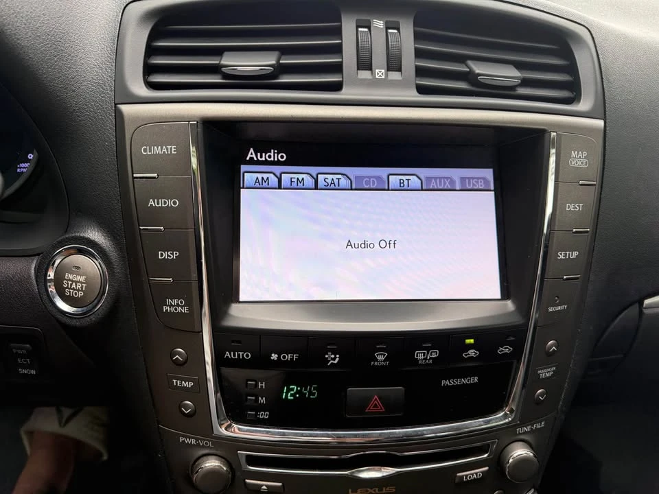2011 Lexus IS 2nd Gen - Image 12 of 19