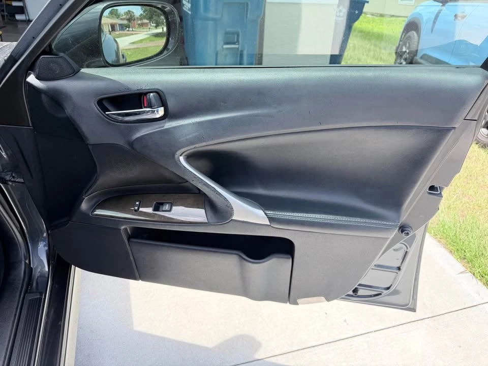 2011 Lexus IS 2nd Gen - Image 10 of 17