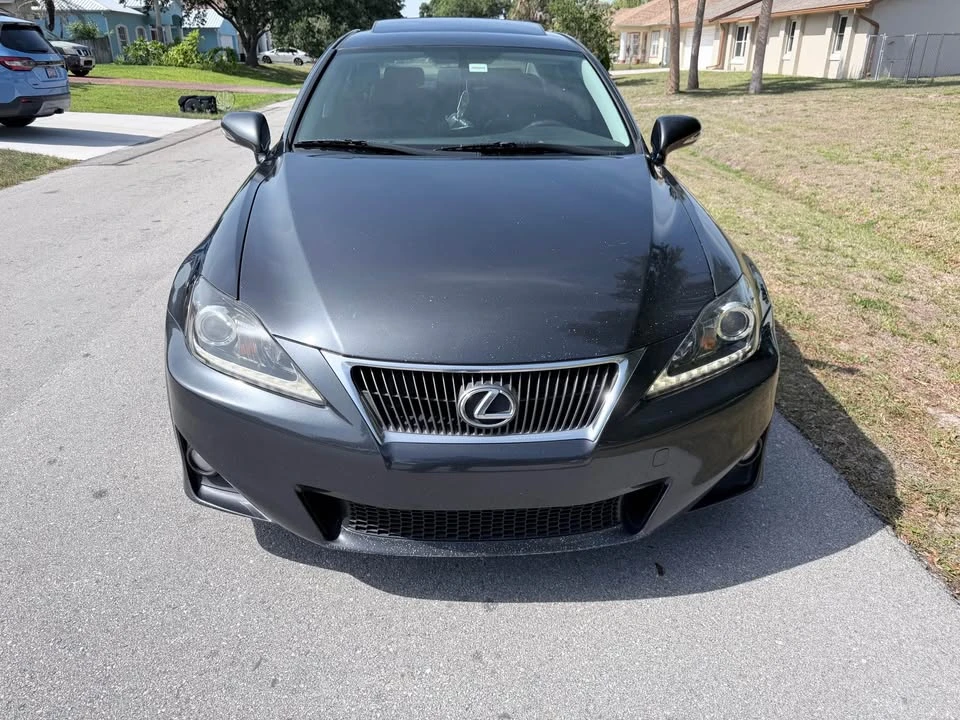2011 Lexus IS 2nd Gen - Image 15 of 17