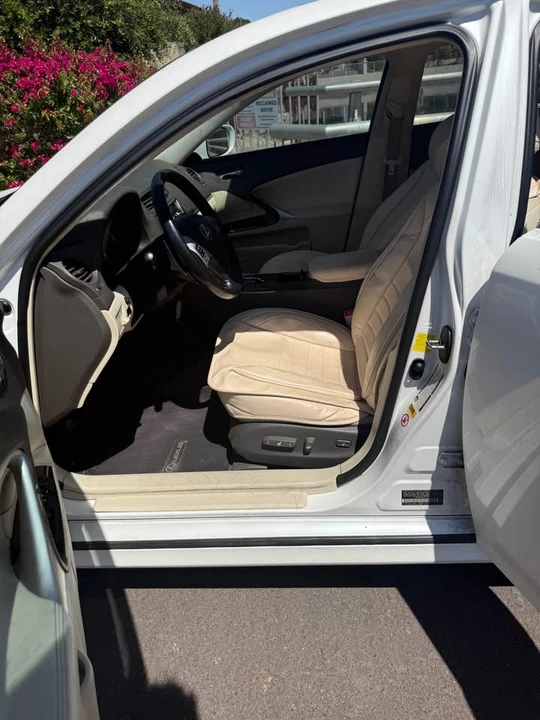 2011 Lexus IS 2nd Gen - Image 5 of 9