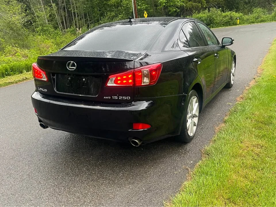 2011 Lexus IS 2nd Gen - Image 4 of 6
