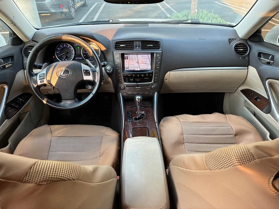 2011 Lexus IS 2nd Gen - Image 2 of 10
