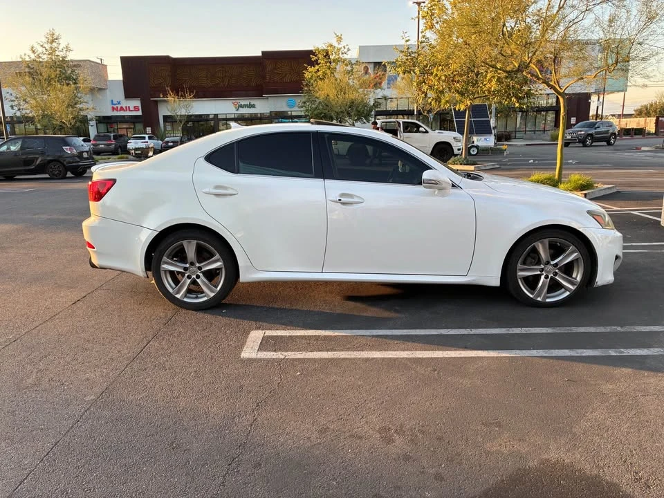 2011 Lexus IS 2nd Gen - Image 6 of 10