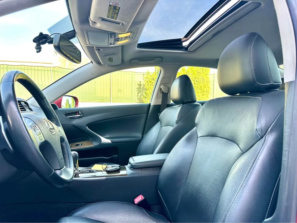 2011 Lexus IS 2nd Gen - Image 10 of 20