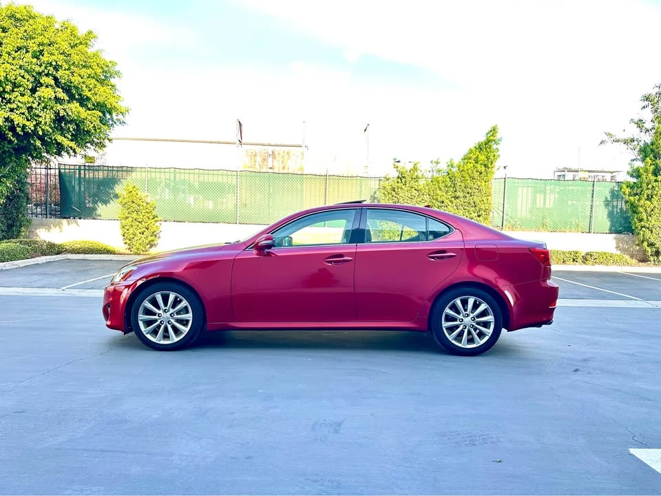 2011 Lexus IS 2nd Gen - Image 6 of 20