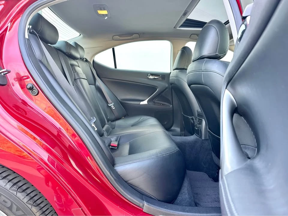 2011 Lexus IS 2nd Gen - Image 13 of 20