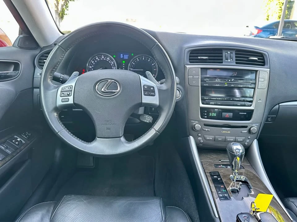2011 Lexus IS 2nd Gen - Image 17 of 20