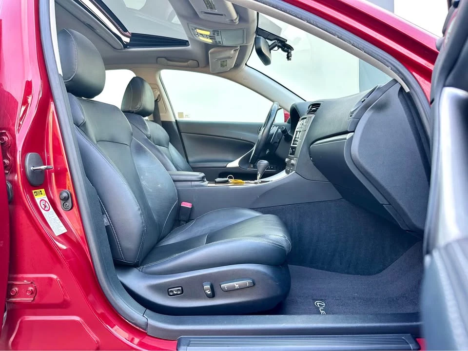 2011 Lexus IS 2nd Gen - Image 14 of 20