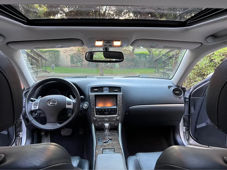 2011 Lexus IS 2nd Gen - Image 2 of 18