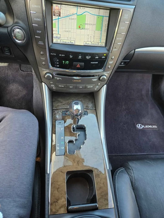 2011 Lexus IS 2nd Gen - Image 19 of 20