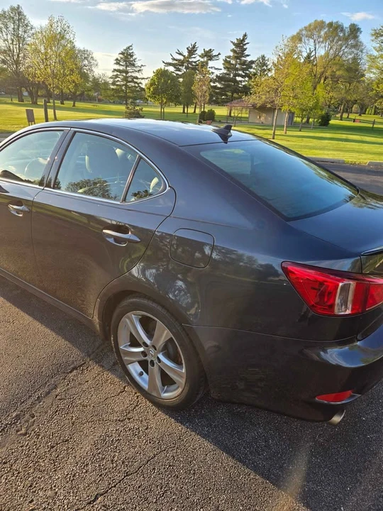 2011 Lexus IS 2nd Gen - Image 5 of 20
