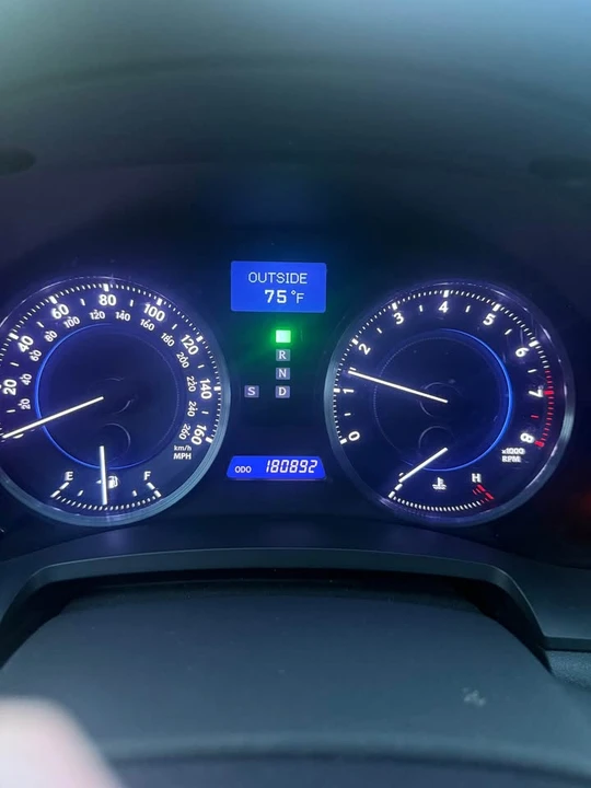 2011 Lexus IS 2nd Gen - Image 15 of 20