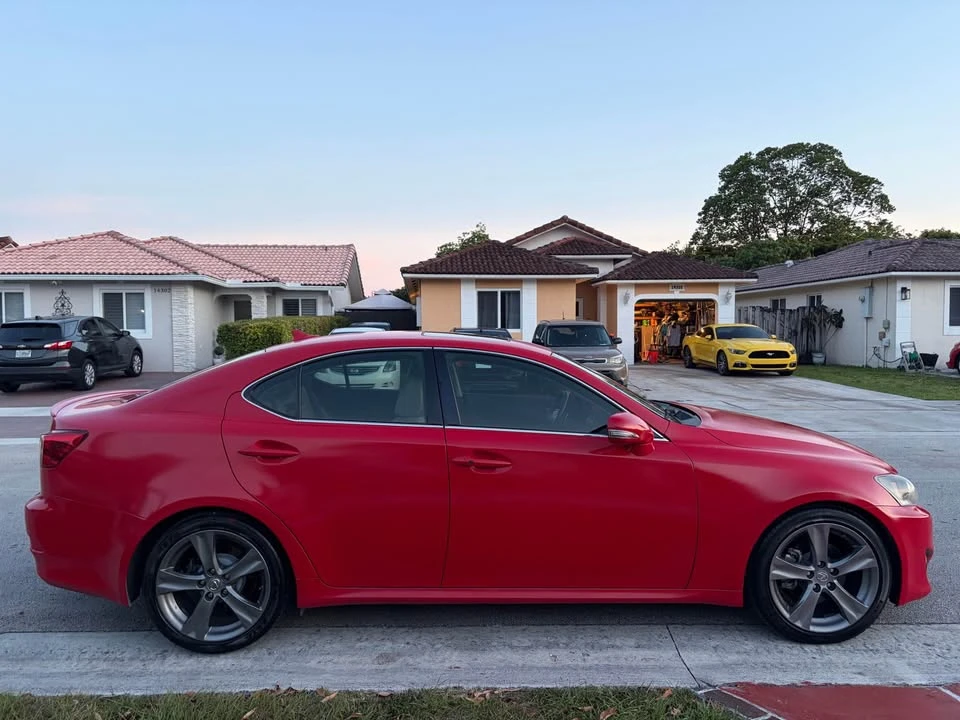 2011 Lexus IS 2nd Gen - Image 4 of 19