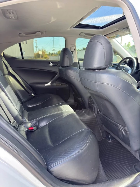 2011 Lexus IS 2nd Gen - Image 7 of 10