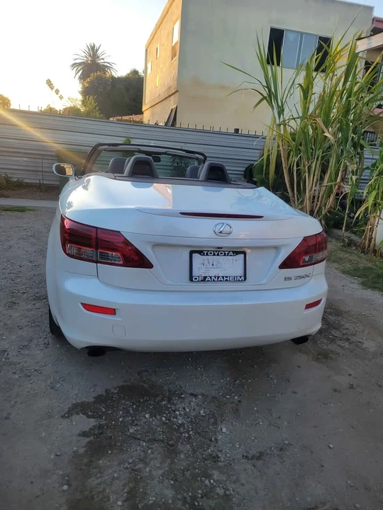 2011 Lexus IS 2nd Gen - Image 11 of 15