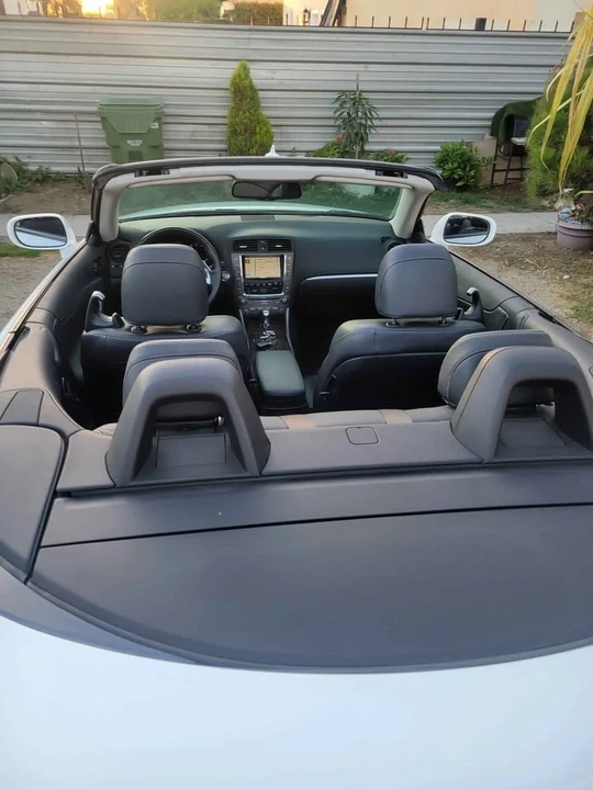 2011 Lexus IS 2nd Gen - Image 14 of 15