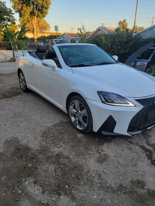 2011 Lexus IS 2nd Gen - Image 9 of 15
