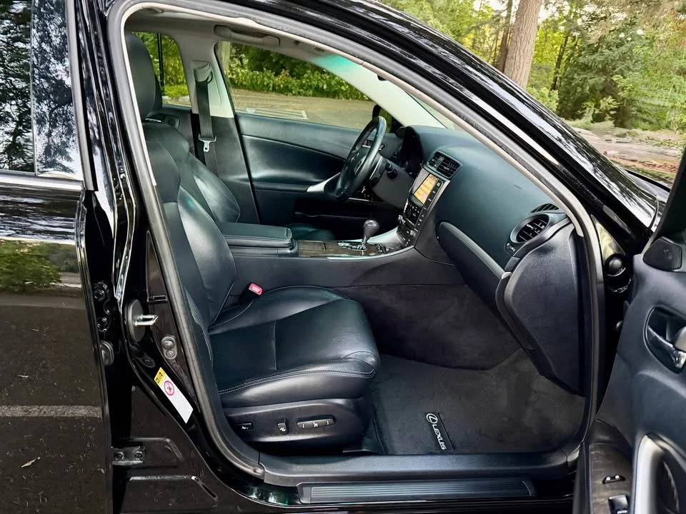 2011 Lexus IS 2nd Gen - Image 11 of 16
