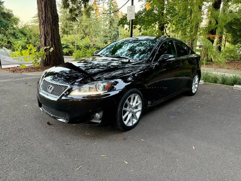 2011 Lexus IS 2nd Gen - Image 2 of 16
