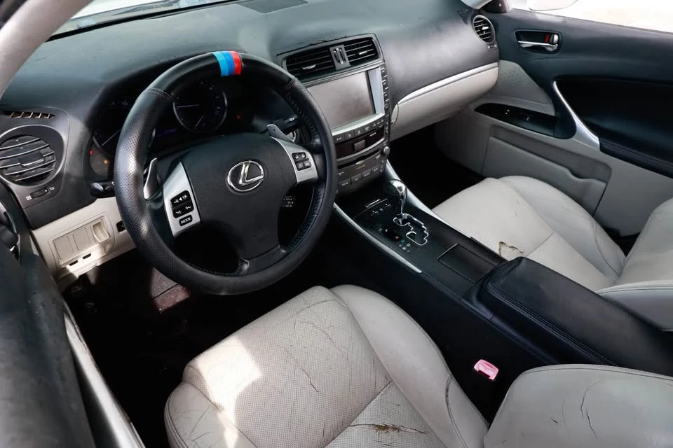 2011 Lexus IS 2nd Gen - Image 5 of 6