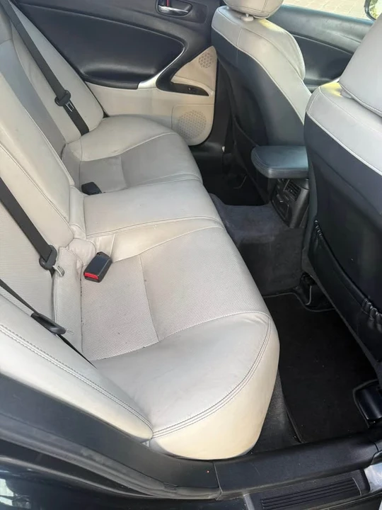 2011 Lexus IS 2nd Gen - Image 18 of 19