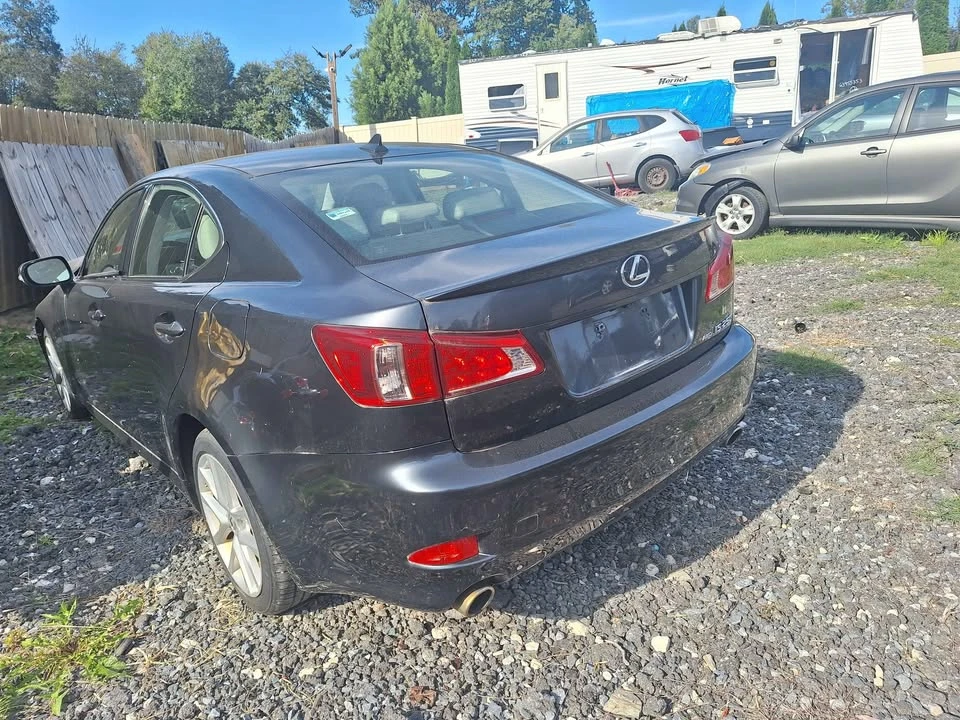 2011 Lexus IS 2nd Gen - Image 19 of 20
