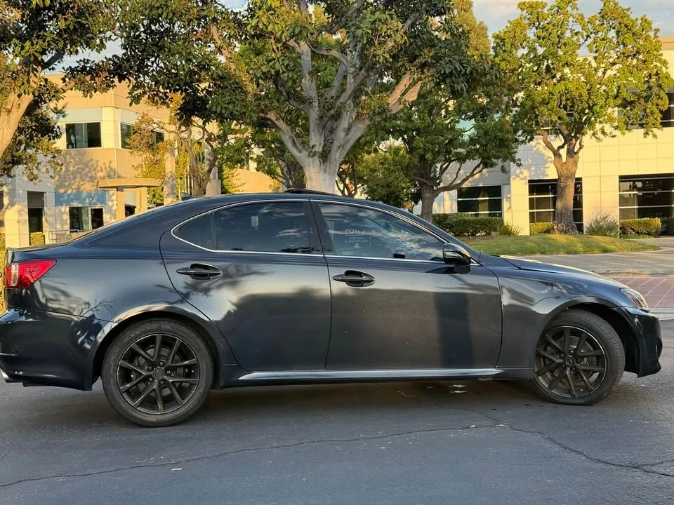 2011 Lexus IS 2nd Gen - Image 8 of 19