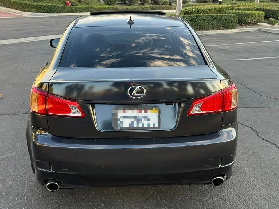 2011 Lexus IS 2nd Gen - Image 15 of 19
