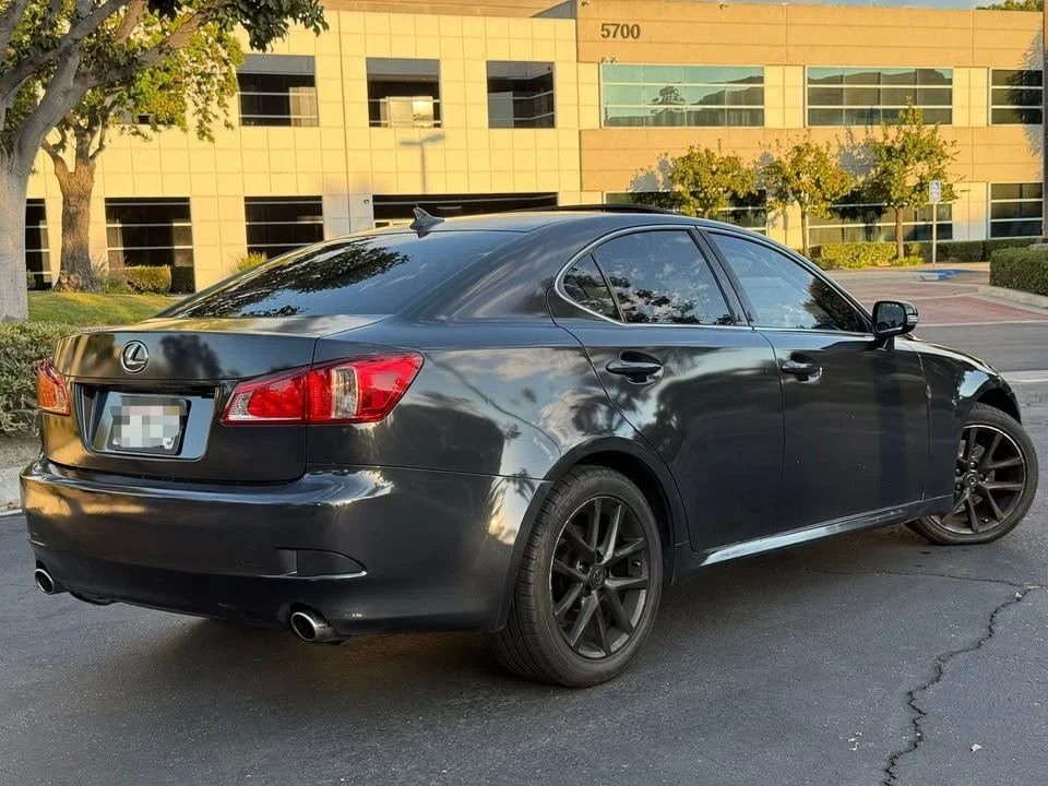 2011 Lexus IS 2nd Gen - Image 13 of 19
