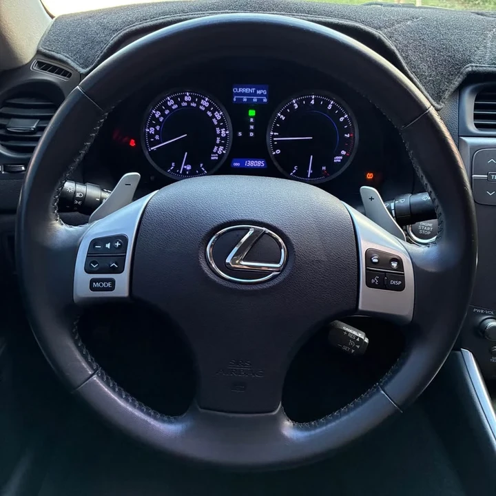 2011 Lexus IS 2nd Gen - Image 17 of 18