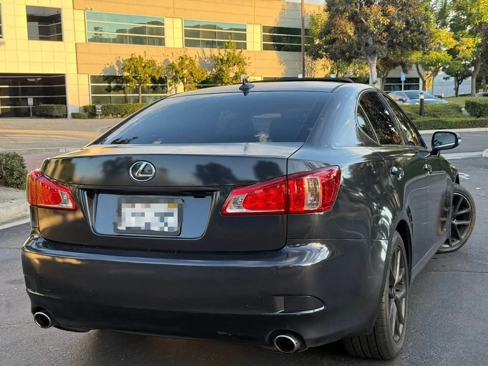 2011 Lexus IS 2nd Gen - Image 9 of 19