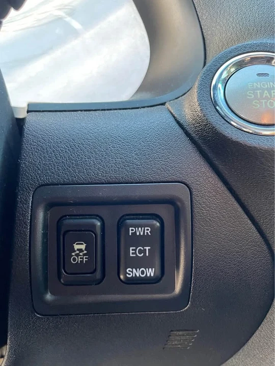 2011 Lexus IS 2nd Gen - Image 9 of 10