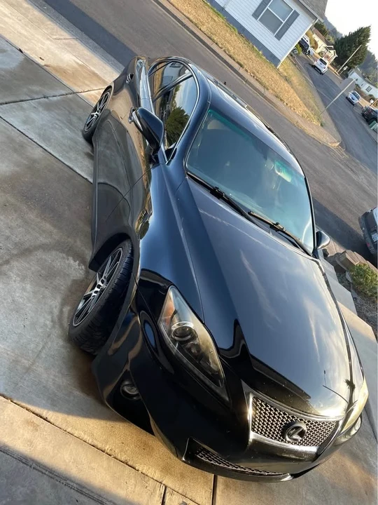 2011 Lexus IS 2nd Gen - Image 3 of 10