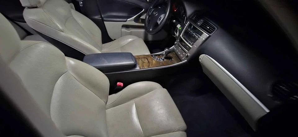 2011 Lexus IS 2nd Gen - Image 6 of 9