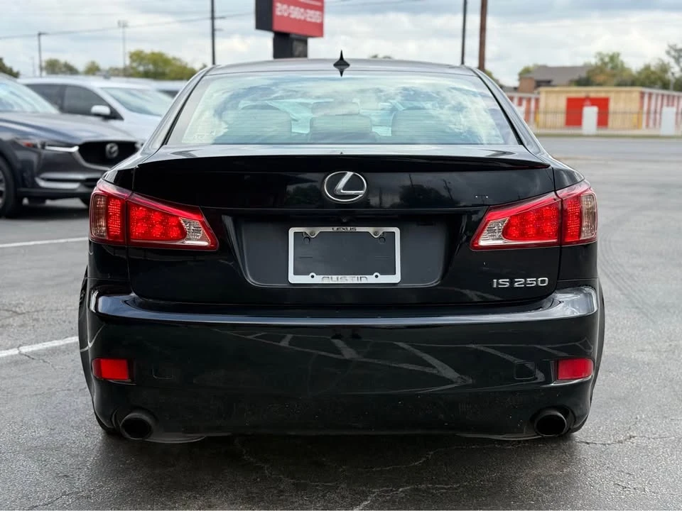 2011 Lexus IS 2nd Gen - Image 4 of 10
