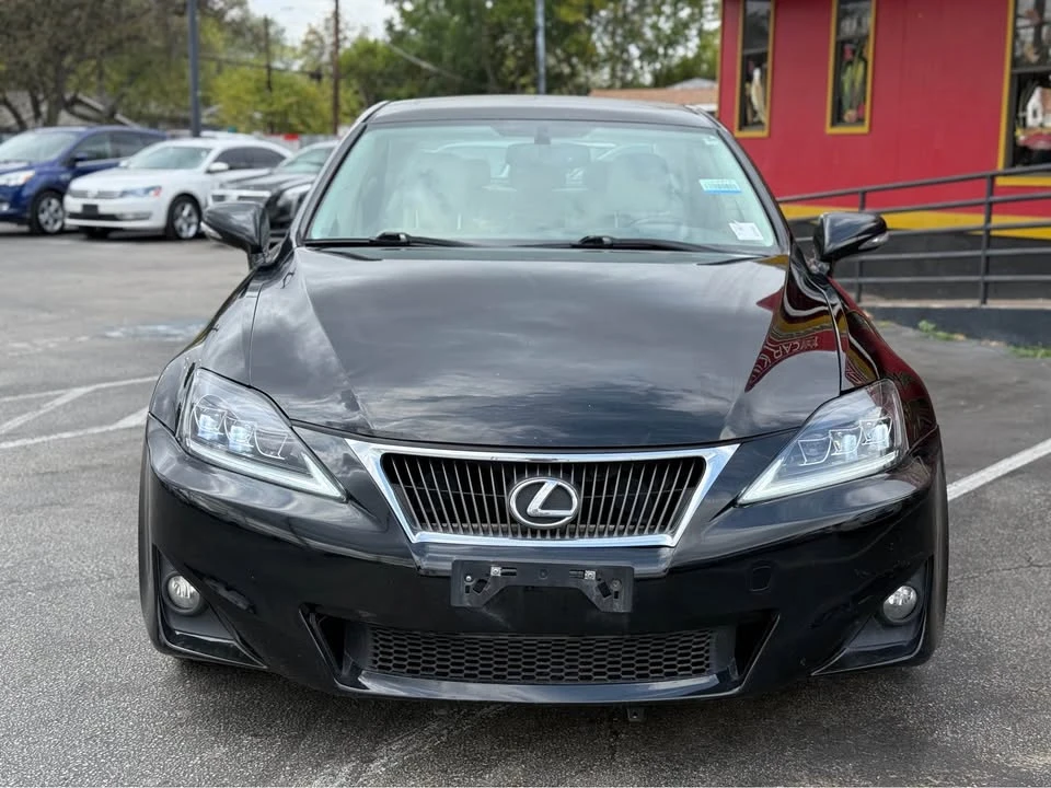 2011 Lexus IS 2nd Gen - Image 8 of 10