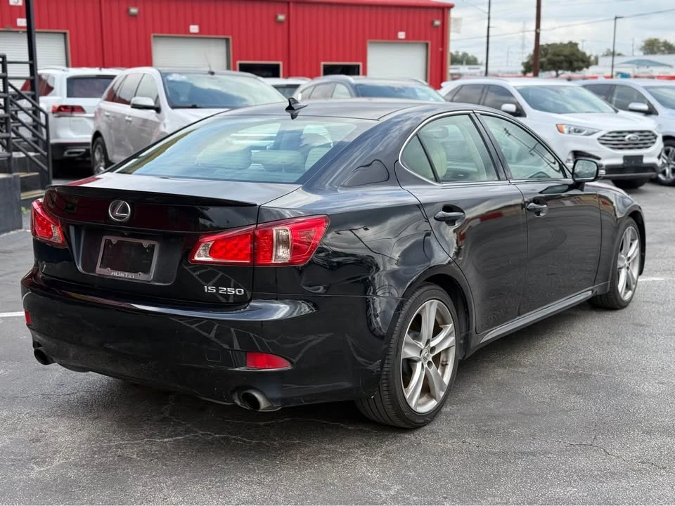 2011 Lexus IS 2nd Gen - Image 5 of 10