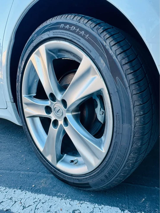 2011 Lexus IS 2nd Gen - Image 5 of 11