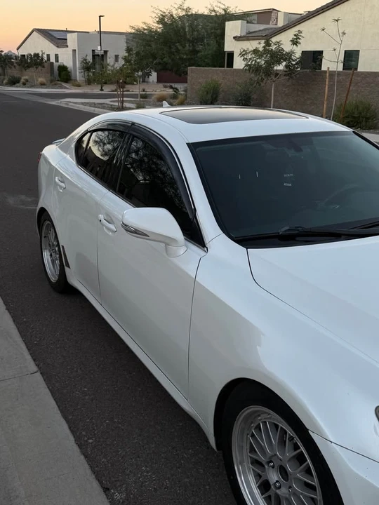 2011 Lexus IS 2nd Gen - Image 14 of 20