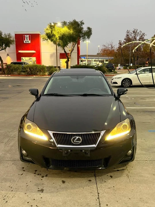 2011 Lexus IS 2nd Gen - Image 2 of 9