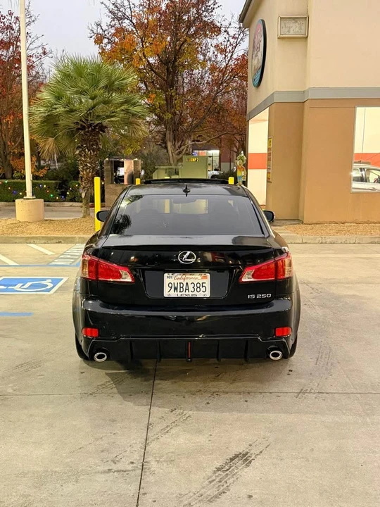 2011 Lexus IS 2nd Gen - Image 9 of 9