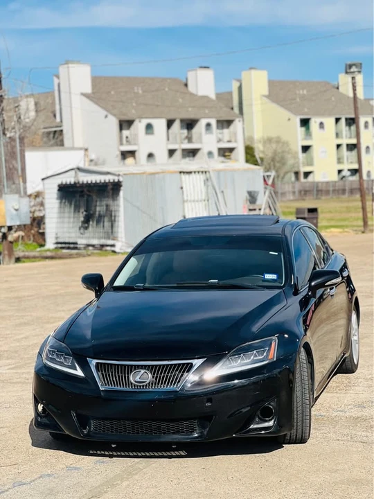 2011 Lexus IS 2nd Gen - Image 11 of 14