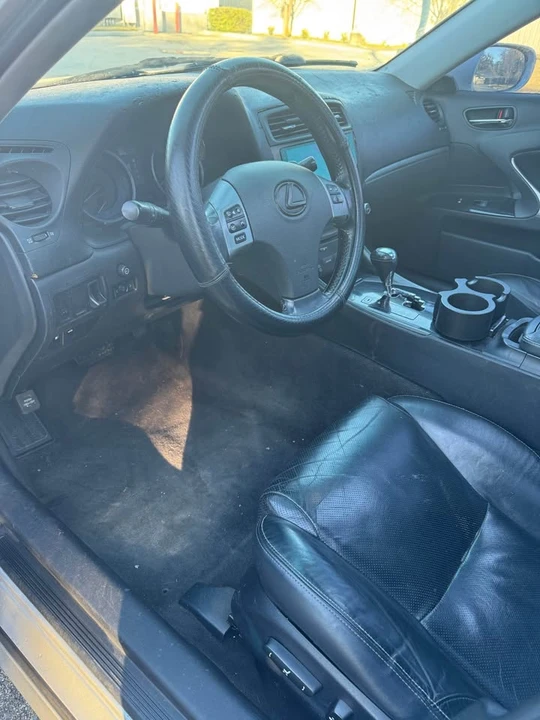 2011 Lexus IS 2nd Gen - Image 5 of 8