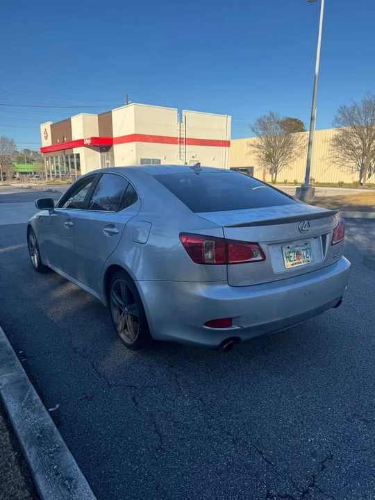 2011 Lexus IS 2nd Gen - Image 4 of 8