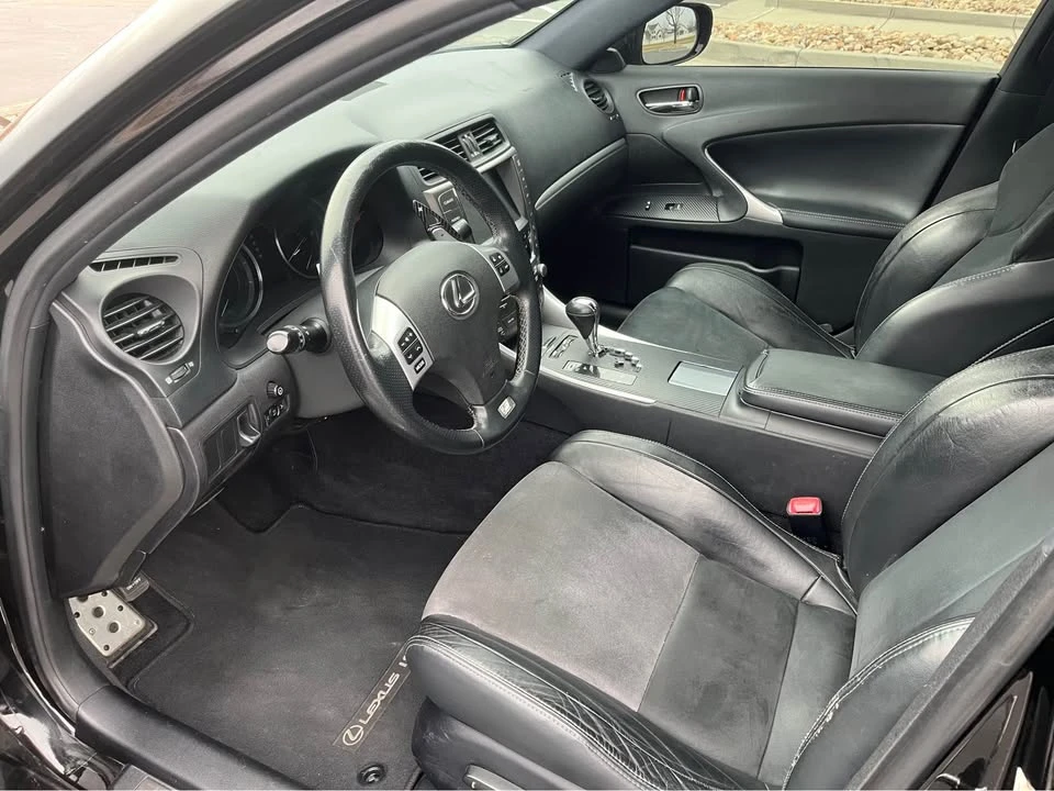 2011 Lexus IS 2nd Gen - Image 12 of 20