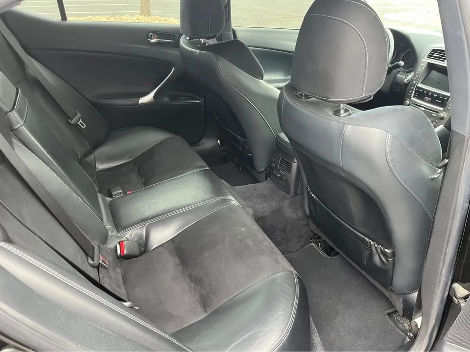 2011 Lexus IS 2nd Gen - Image 15 of 20