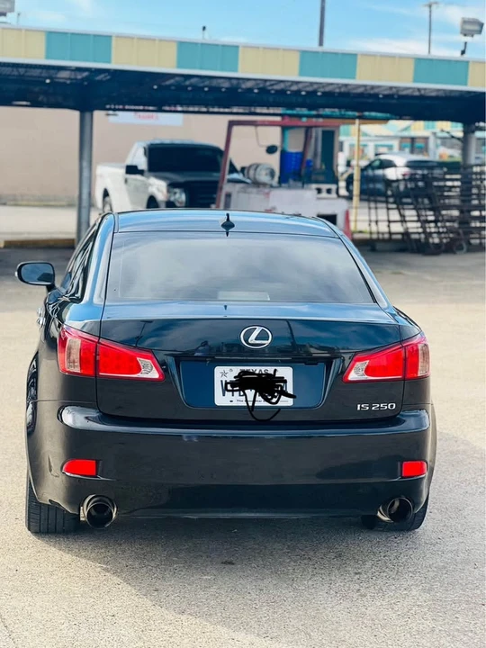 2011 Lexus IS 2nd Gen - Image 13 of 14