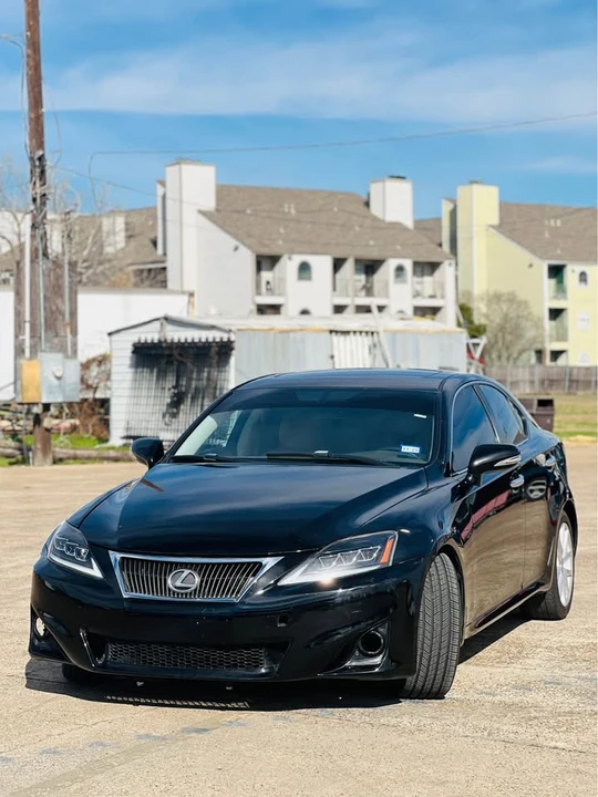 2011 Lexus IS 2nd Gen - Image 9 of 14