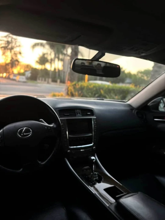 2011 Lexus IS 2nd Gen - Image 7 of 11